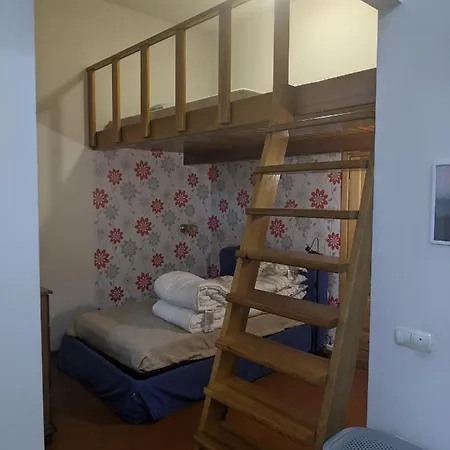 Alloggio in famiglia Spacious Shared Studio-apartment In *