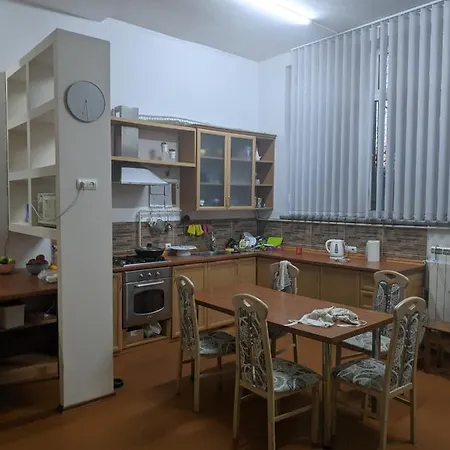 Spacious Shared Studio-apartment In Alloggio in famiglia Chişinău